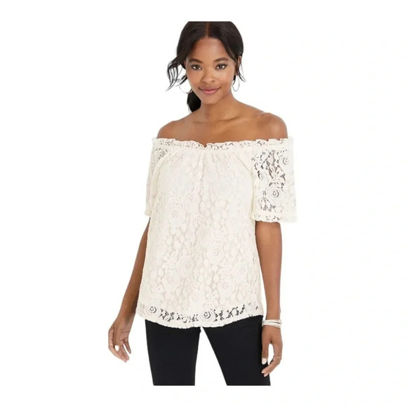 🤍Miss Chievous Cream Lace Top - Picture 1 of 5